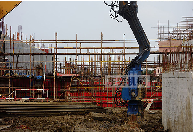 最新打樁工人招聘，行業(yè)現狀透視與各方觀(guān)點(diǎn)探討，個(gè)人立場(chǎng)表達