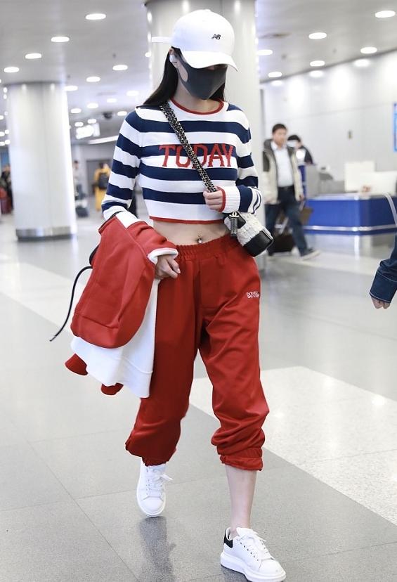 最新穿臍環(huán)時(shí)尚，你的個(gè)性之選！