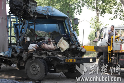 宜昌車(chē)禍新聞更新，應對車(chē)禍事件的步驟指南（適用于初學(xué)者與進(jìn)階用戶(hù)）