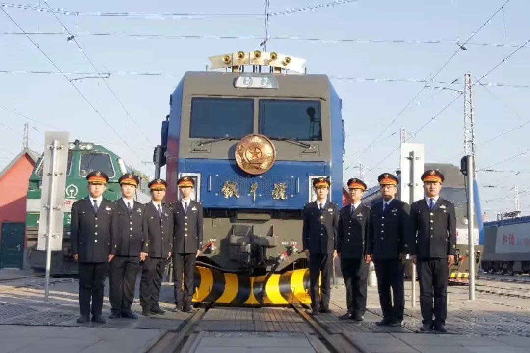 哈局機車(chē)最新配屬揭秘，溫馨之旅啟程