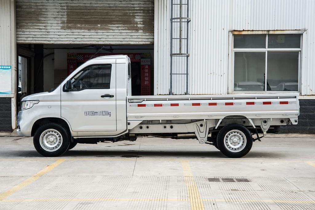 微卡拉貨最新規定，塑造貨運行業(yè)新格局的關(guān)鍵力量