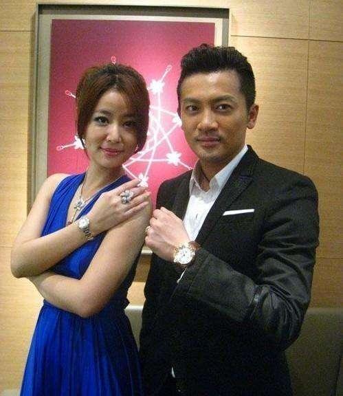 蘇有朋女友最新動(dòng)態(tài)曝光，甜蜜戀情再添新篇章???