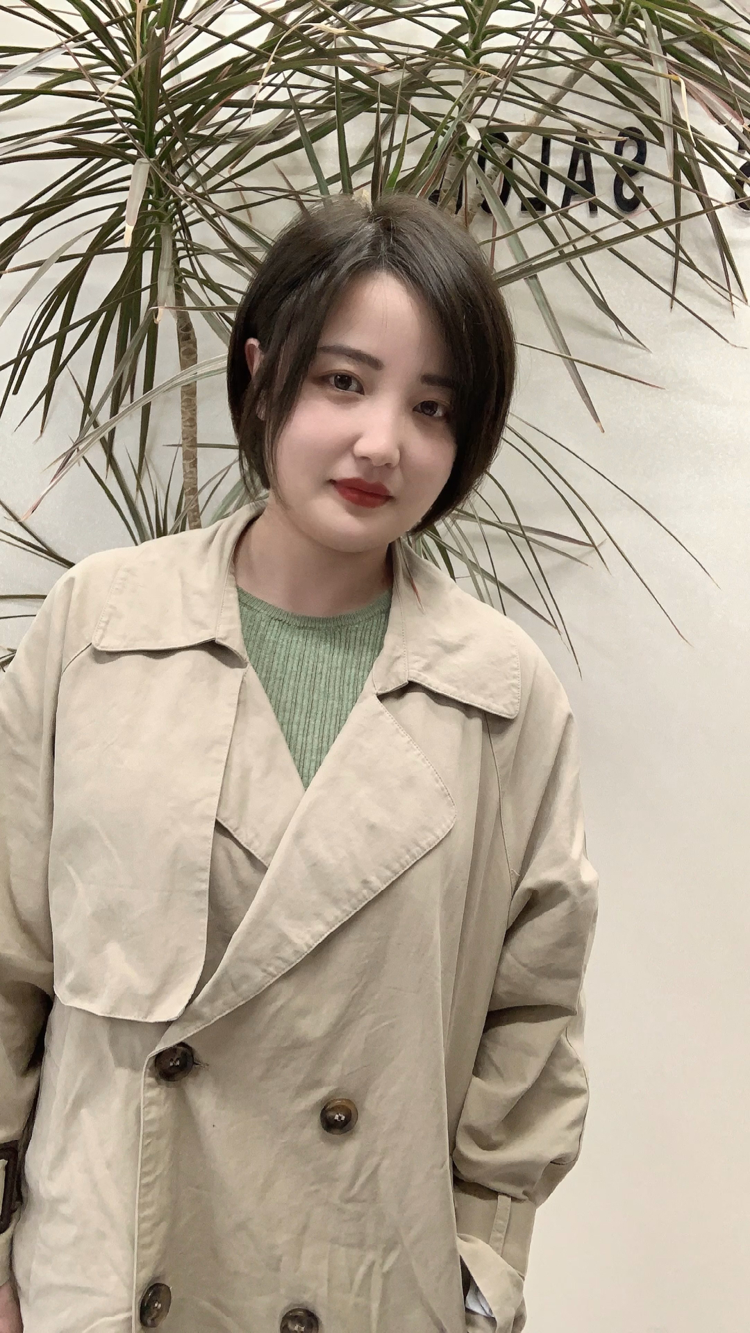 圓臉女生必備最新短發(fā)造型，小紅書(shū)上的流行趨勢一網(wǎng)打盡???♀?