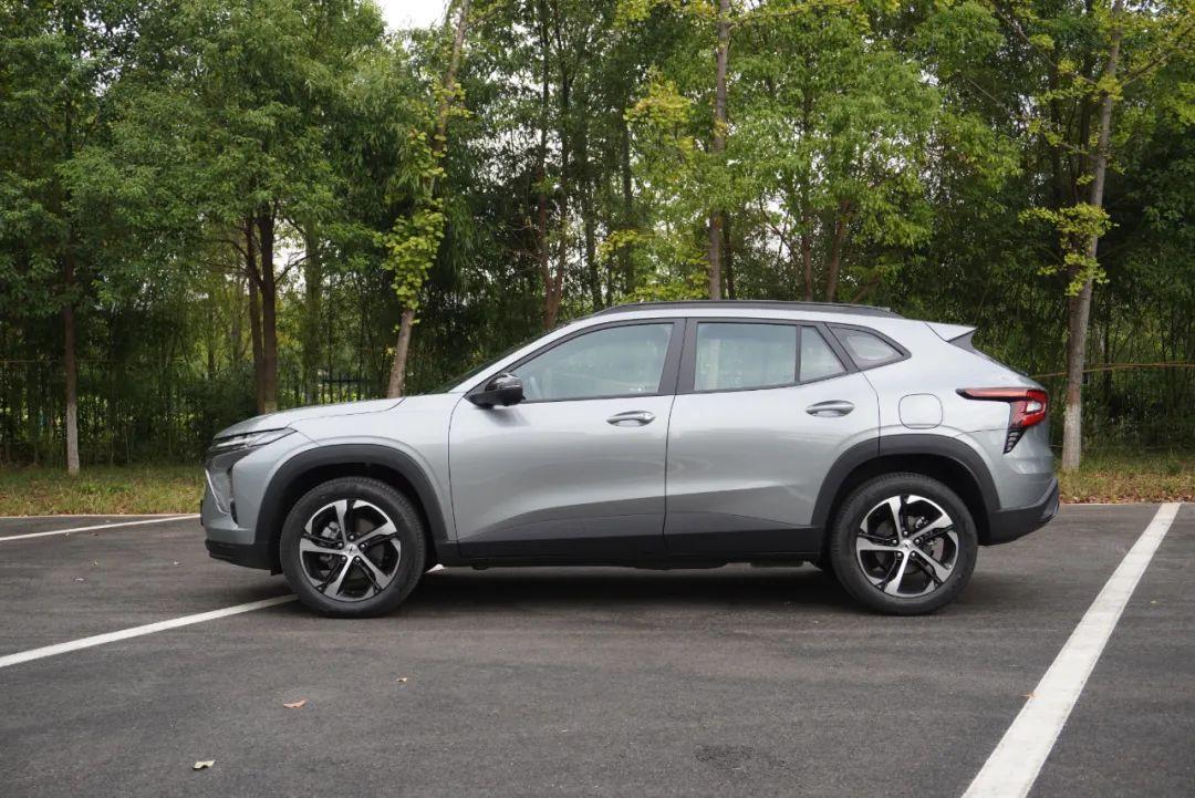 雪弗萊最新款，開(kāi)啟一段溫馨的駕駛之旅