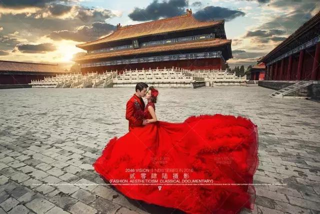 時(shí)代背景下的影像藝術(shù)探索，最新外景拍照風(fēng)格揭秘
