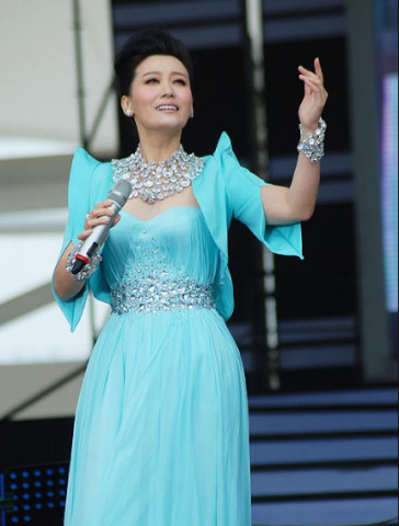 譚晶的最新,譚晶的最新動(dòng)態(tài)，音樂(lè )旅程的新篇章