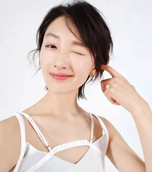 多元審美時(shí)代下的獨特魅力，小眼睛明星的魅力風(fēng)采