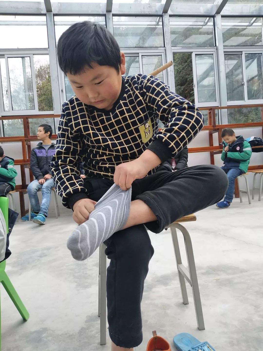 穿襪子比賽，心靈與自然的競技之旅