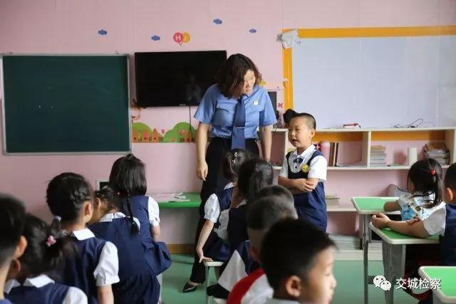 最新東方時(shí)事解讀，自然美景背后的探索之旅