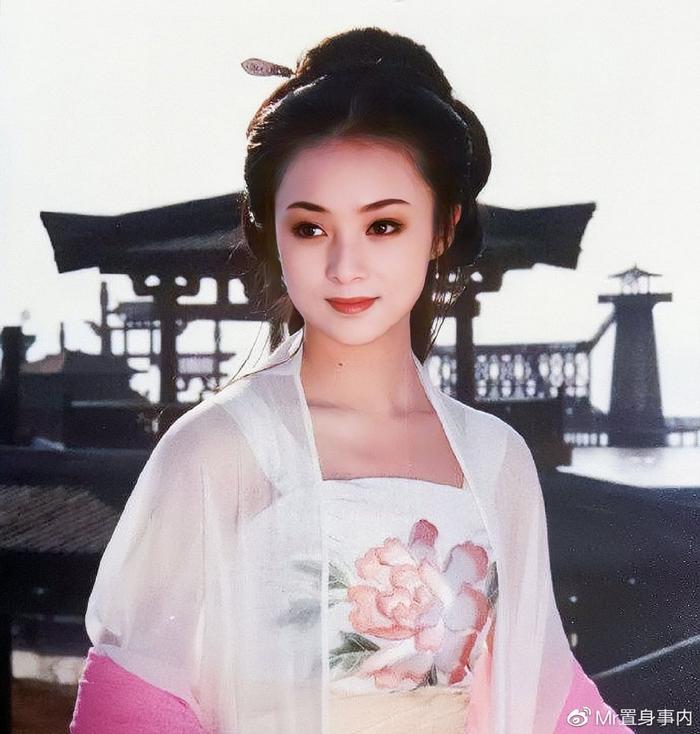 董智芝的表演藝術(shù)之路，如何學(xué)習表演藝術(shù)并邁向舞臺成功之巔