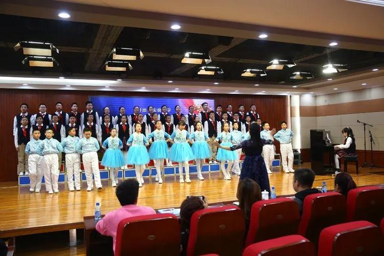 科技與藝術(shù)融合之作，智能合唱助手推薦適合合唱比賽的歌曲
