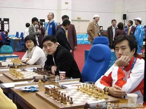 象棋賽場(chǎng)風(fēng)云，變化、自信與成就的舞臺之戰