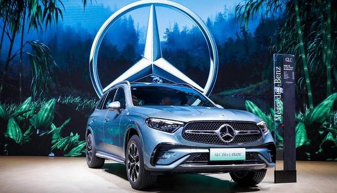 GLC350奔馳最新報價(jià)，購車(chē)之旅的溫馨指南