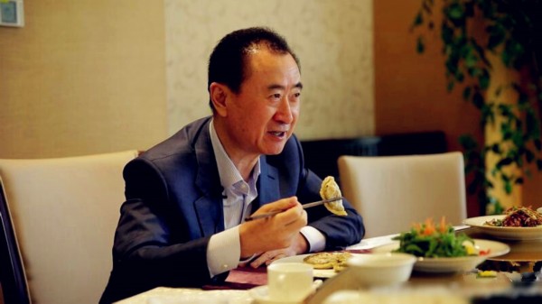 王健林引領(lǐng)科技革新，重塑生活體驗，科技巨擘展望未來(lái)新篇章