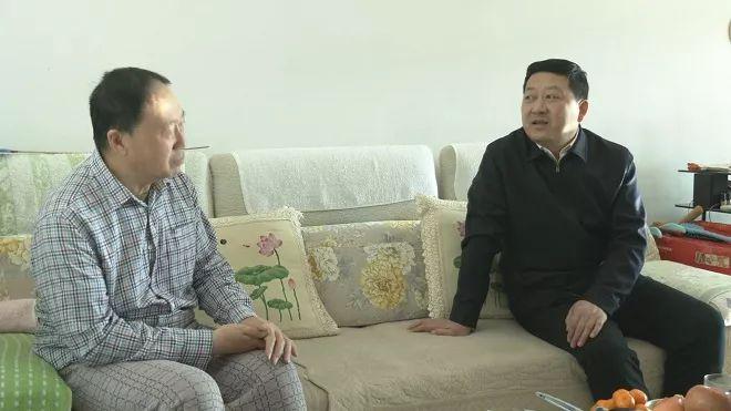時(shí)政新聞速遞，最新動(dòng)態(tài)大揭秘，新鮮資訊不容錯過(guò)！