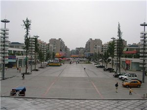 彭山貼吧最新動(dòng)態(tài)，科技新浪潮引領(lǐng)智能產(chǎn)品重磅登場(chǎng)！