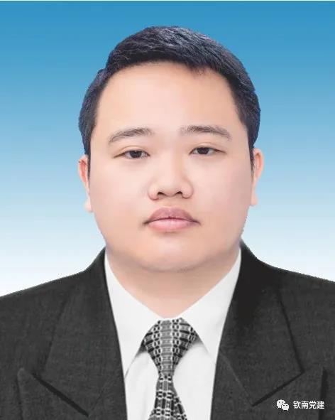 科技革新引領(lǐng)未來(lái)，最新區干部任職公示揭示智慧藍圖